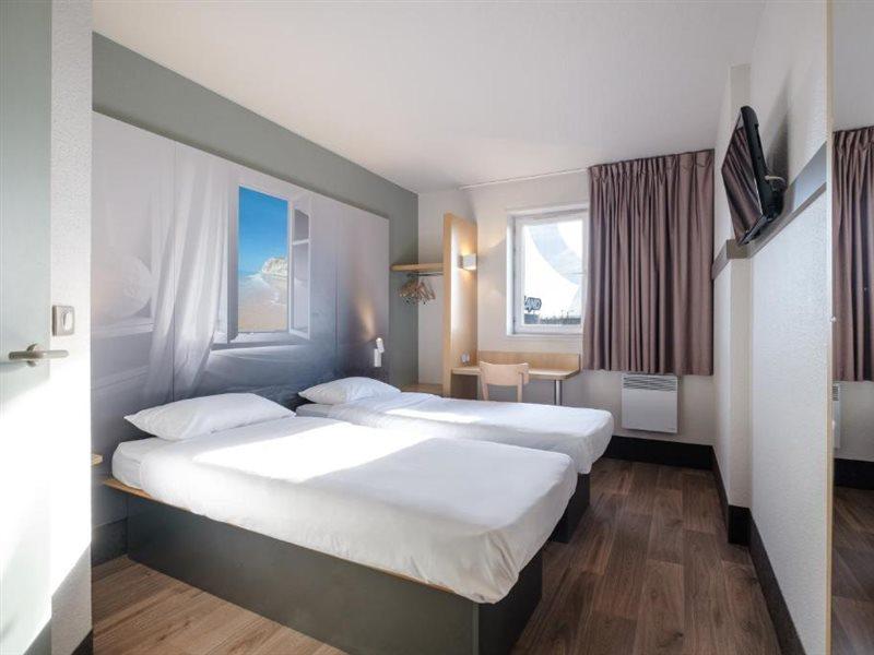 B&B Hotel Calais Centre St Pierre Exterior foto